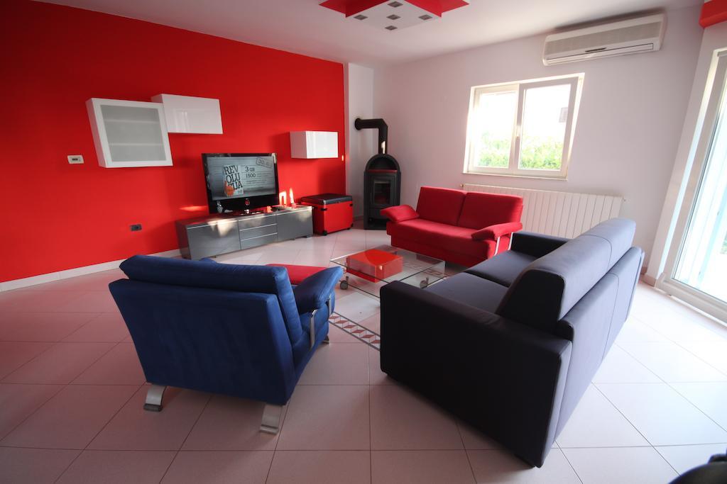 Holiday House Veli Vrh プーラ 部屋 写真